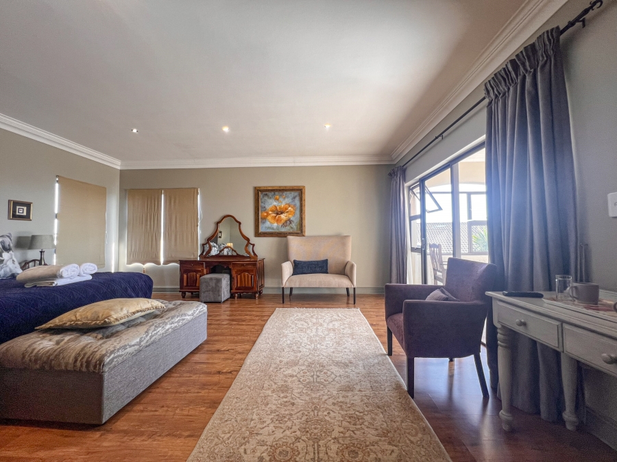 9 Bedroom Property for Sale in Myburgh Park Western Cape
